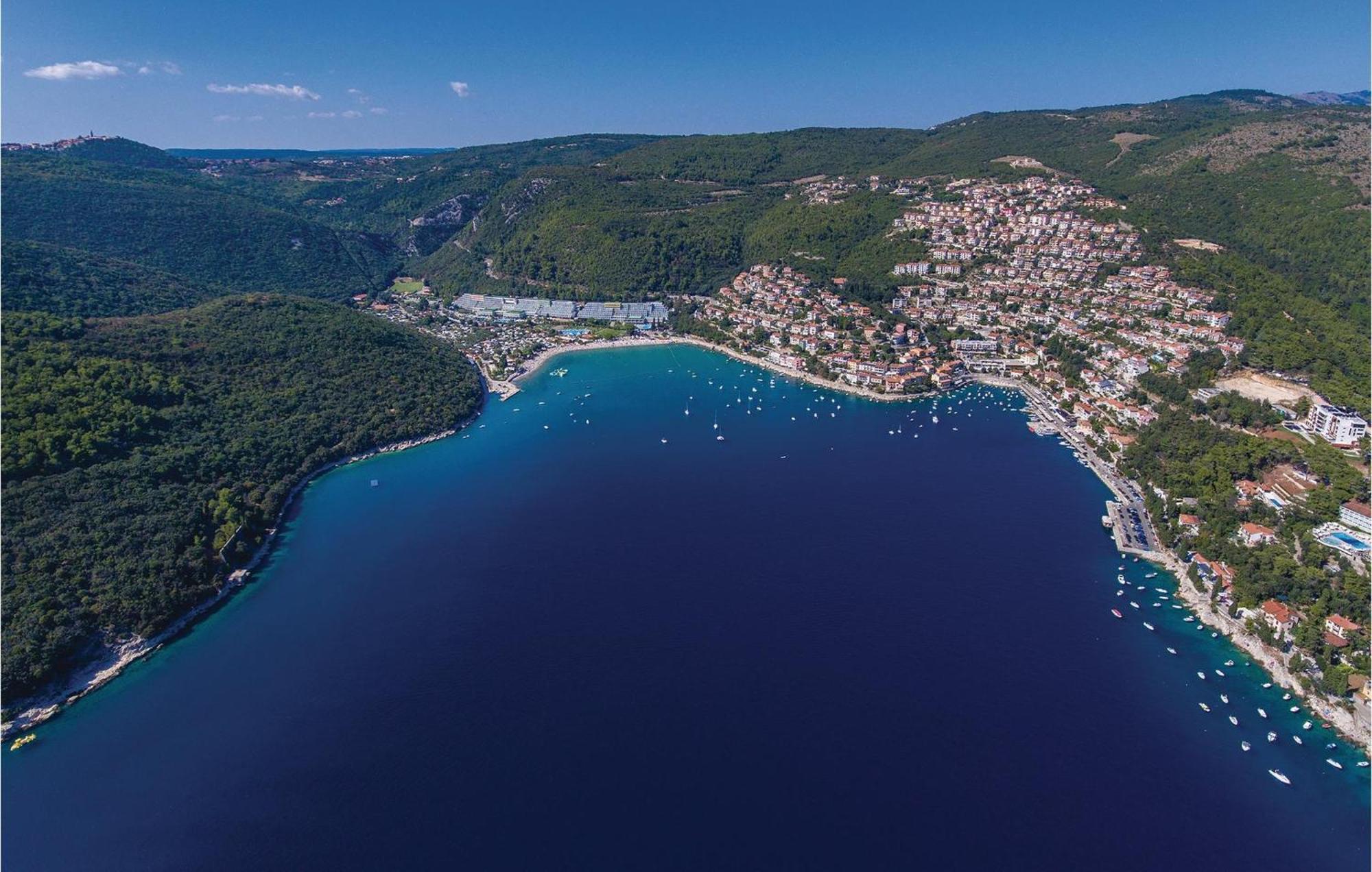 Amazing Apartment In Rabac With Kitchen Exteriör bild